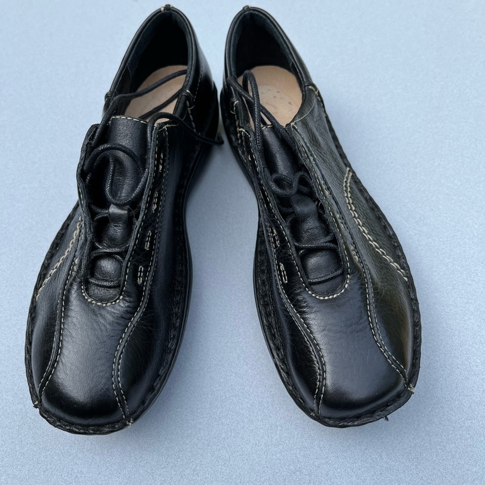 Shoes from Clarks of England.  They are black, size 7, never worn.